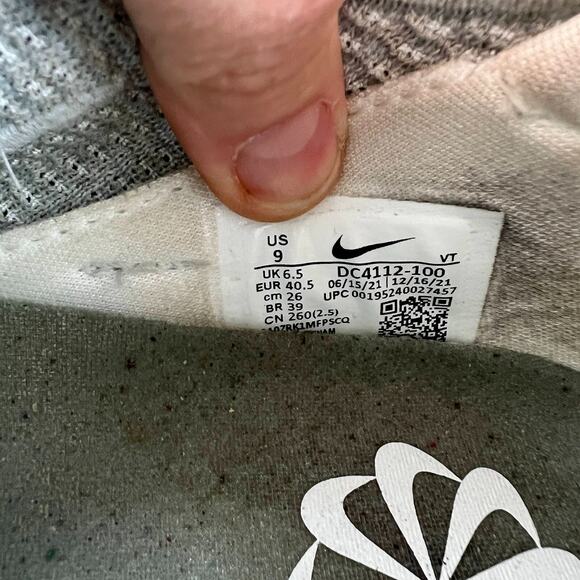 Nike Air VaporMax 2021 FK Women's 9 Gray Low Running Athletic Shoes DC4112-100 - Picture 10 of 10